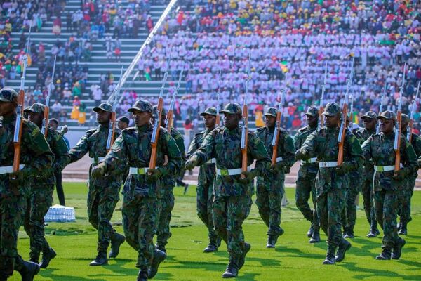 Mozambique at 50: President Chapo Calls for Renewal and Integrity Mozambique at 50: President Chapo Calls for Renewal and Integrity - Sputnik Africa