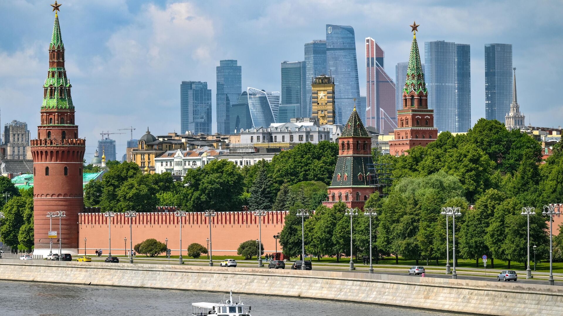 Kremlin, Moscow Kremlin, Moscow - Sputnik Africa, 1920, 01.07.2025
