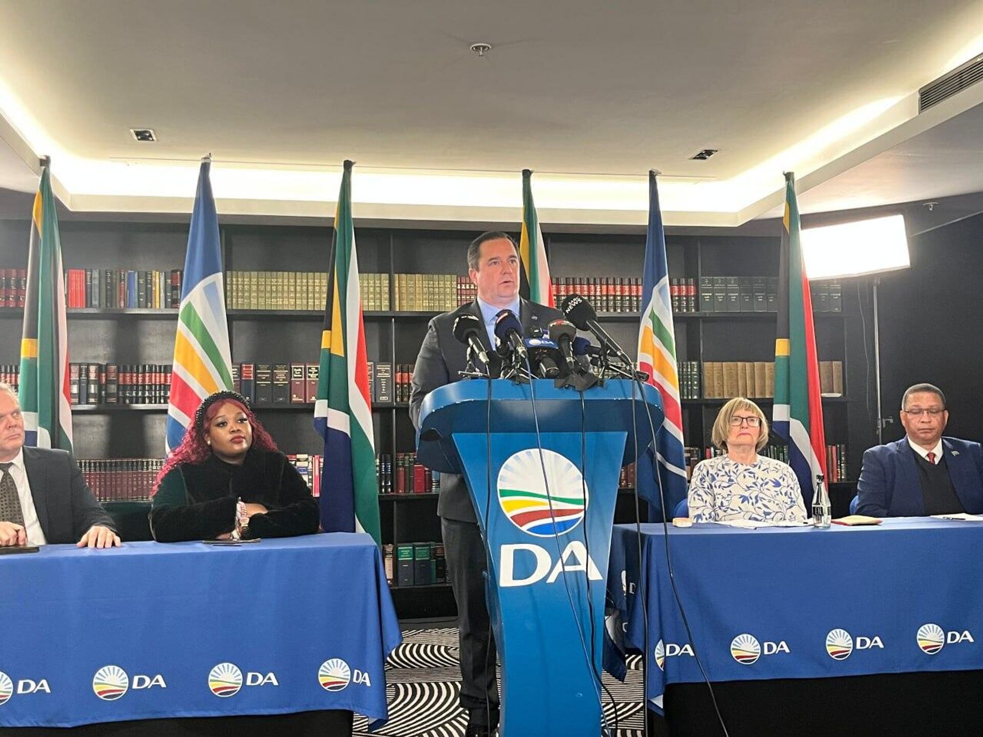 SA's DA Party Withdraws From National Dialogue, Convened by President Ramaphosa SA's DA Party Withdraws From National Dialogue, Convened by President Ramaphosa - Sputnik Africa, 1920, 28.06.2025