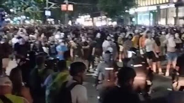 Protesters flood Belgrade streets, clash with police – Sputnik correspondent - Sputnik Africa