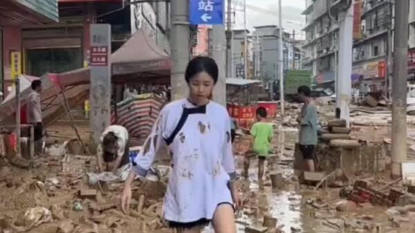 #viral | Third-Floor-High Floods Devastate Chinese County - Sputnik Africa