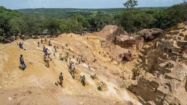 Une mine d'or s'effondre dans le nord-est du Soudan, faisant 50 morts - Sputnik Afrique