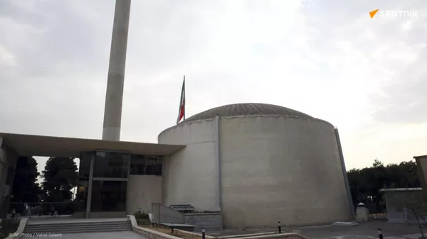 L'attaque contre des installations nucléaires iraniennes est un crime de guerre, dit un ancien diplomate iranien - Sputnik Afrique