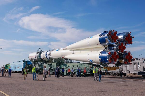 #viral | Ready, Steady… Russia’s Soyuz Rocket Set to Begin Its Journey to Stars! #viral | Ready, Steady… Russia’s Soyuz Rocket Set to Begin Its Journey to Stars! - Sputnik Africa