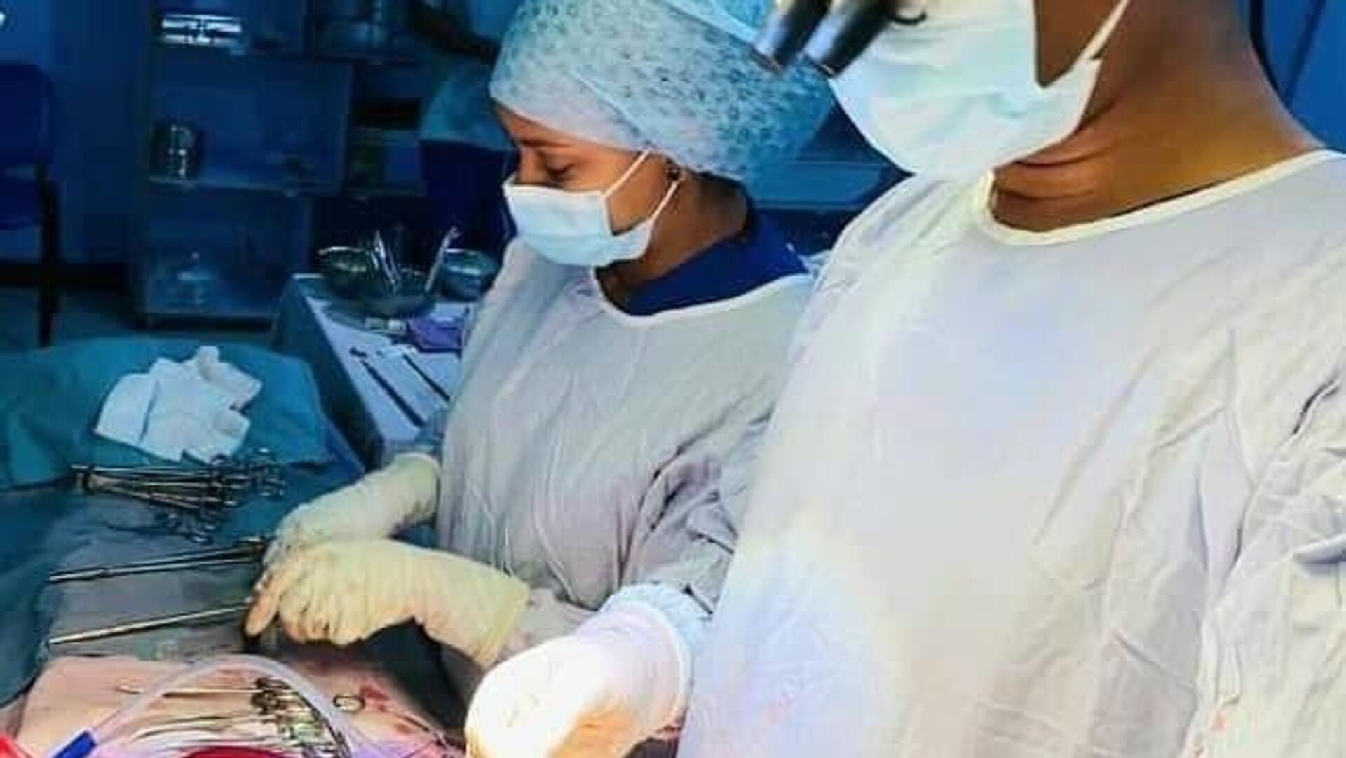 Ethiopian Surgeons Perform Country's First-Ever Dual Open-Heart Surgery on Single Patient Ethiopian Surgeons Perform Country's First-Ever Dual Open-Heart Surgery on Single Patient - Sputnik Africa, 1920, 01.07.2025