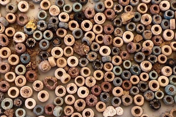 Sarcophage haut de 2 mètres très bien conservé: des tombes des périodes ptolémaïque et romaine découvertes en Égypte Sarcophage haut de 2 mètres très bien conservé: des tombes des périodes ptolémaïque et romaine découvertes en Égypte - Sputnik Afrique