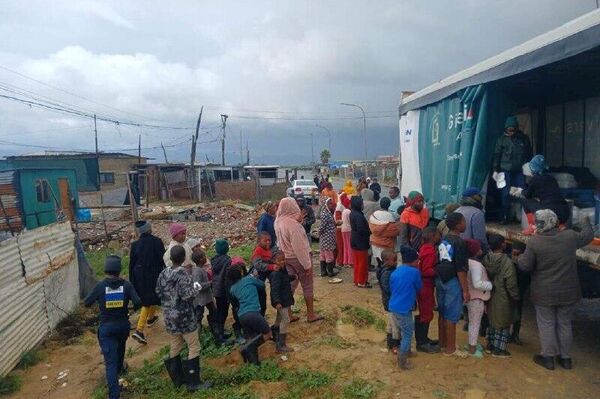 Heavy Flooding Displaces Nearly 4,000 in Cape Town, South Africa, Reports Say - Sputnik Africa