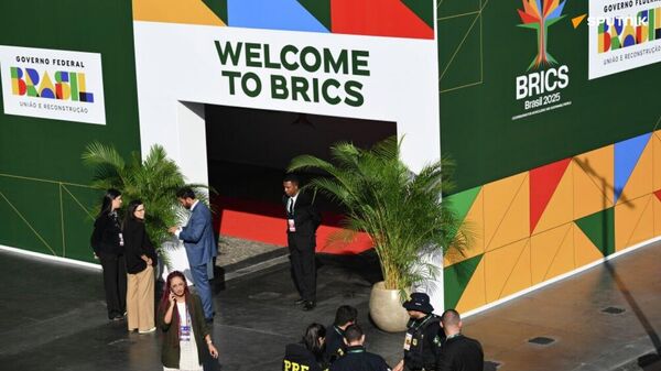Les BRICS: une union puissante formant de nouveaux centres de pouvoir, selon un ex-ministre libanais - Sputnik Afrique
