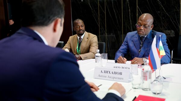 Russia's Minister of Industry and Trade, Anton Alikhanov, met with the Minister of Industry and Trade of the Central African Republic, Thierry Patrick Akoloza at the 15th International Industrial Exhibition INNOPROM. - Sputnik Africa