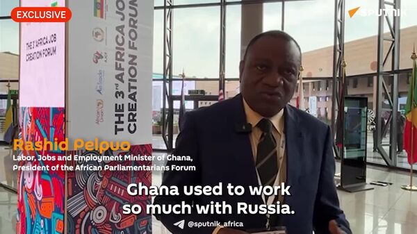 ‘If Somebody Wants to Re-Progress You, Don't Agree:’ Ghana’s Labor Minister - Sputnik Africa