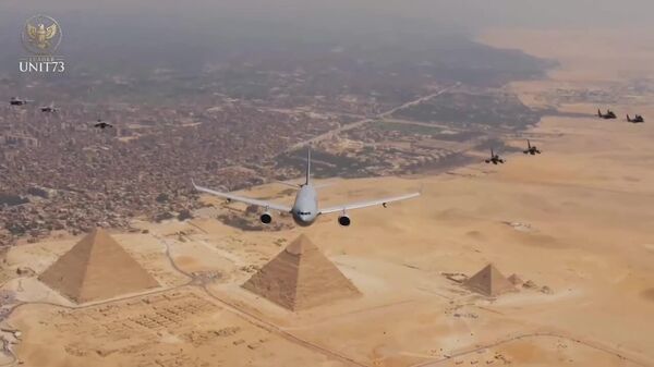 #viral | 🪖 Egyptian Army Showcases Russian-Made MiG-29M/M2 Fighter Jets & Ka-52 Attack Helicopters in Military Drills - Sputnik Africa