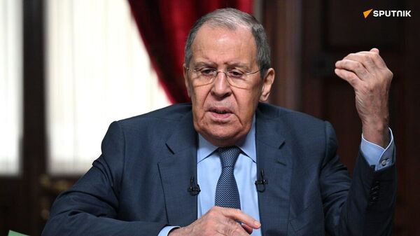 Les droits de douane imposés par Washington à d'autres États sont également des sanctions - Sergueï Lavrov - Sputnik Afrique