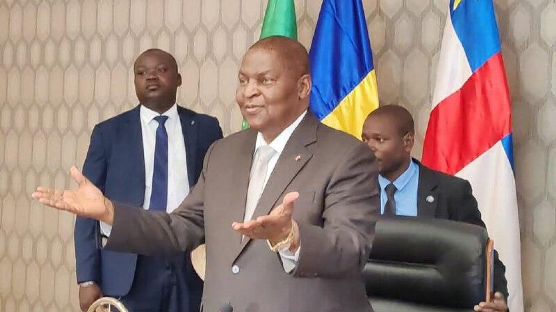 CAR President Meets Rebel Leaders in Historic Peace Move CAR President Meets Rebel Leaders in Historic Peace Move - Sputnik Africa, 1920, 10.07.2025