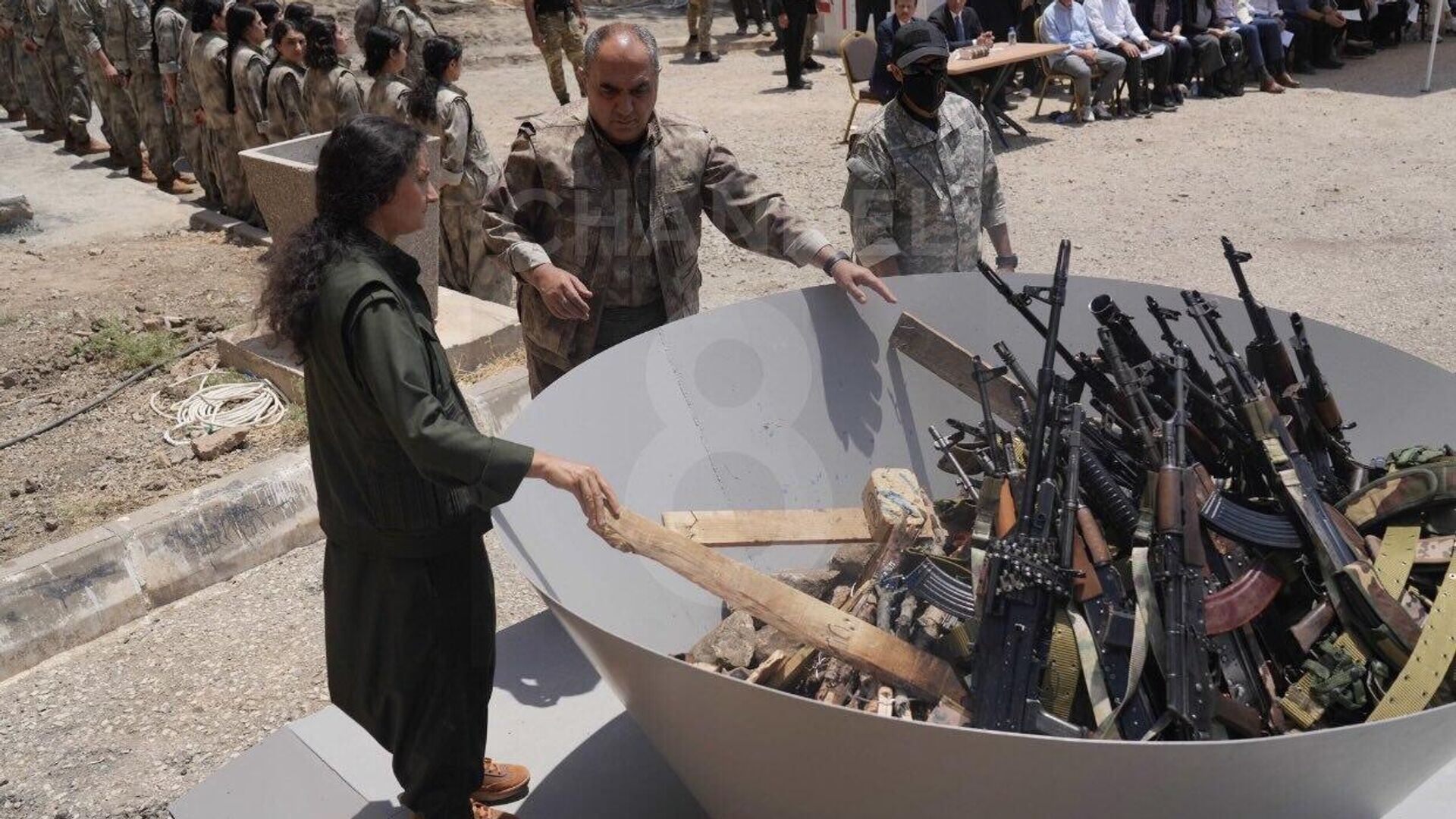 PKK Members Burn Weapons in Disarmament Step PKK Members Burn Weapons in Disarmament Step - Sputnik Africa, 1920, 11.07.2025