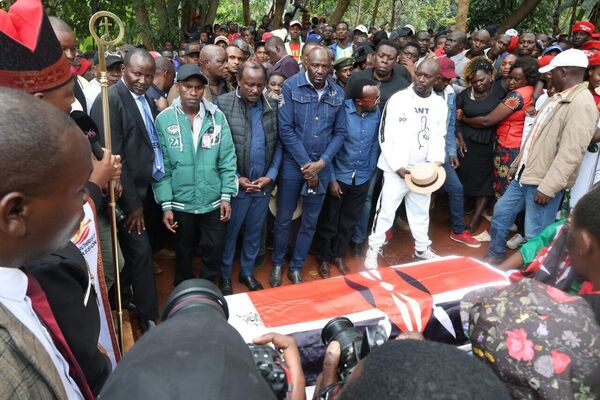 Kenyans Attend Boniface Kariuki’s Funeral Following His Close-Range Shooting by Police Kenyans Attend Boniface Kariuki’s Funeral Following His Close-Range Shooting by Police - Sputnik Africa