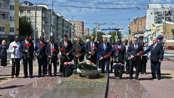 Une délégation d’ambassadeurs africains débarque dans la région de Kalouga en Russie - Sputnik Afrique