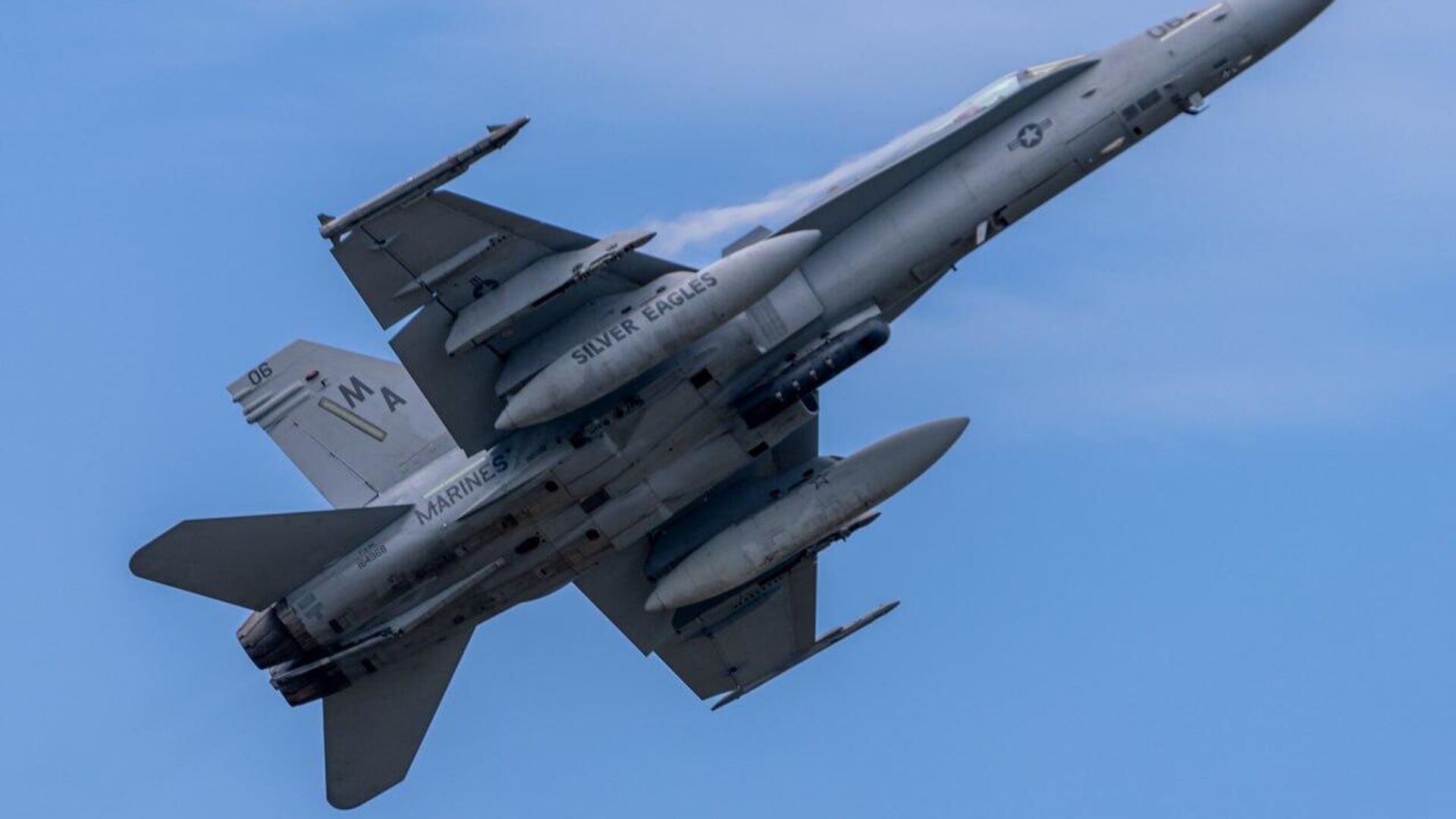 Trump Using Ukraine to Revive US War Industry, Not Win the War: Serbian Military Analyst Trump Using Ukraine to Revive US War Industry, Not Win the War: Serbian Military Analyst - Sputnik Africa, 1920, 14.07.2025