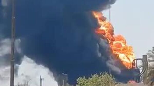 Fire at Abadan Oil Refinery in Iran - Sputnik Africa