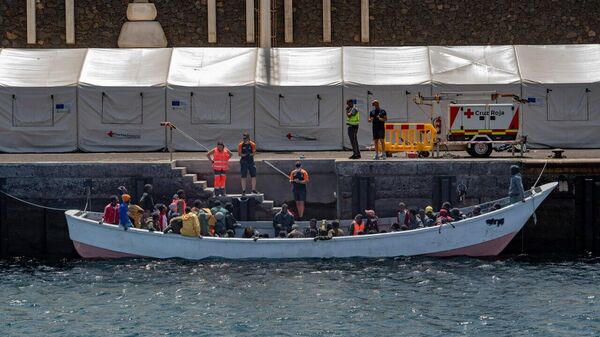 Dozens of West African Migrants Rescued Off Mauritanian Coast After Boat Engine Fails - Sputnik Africa