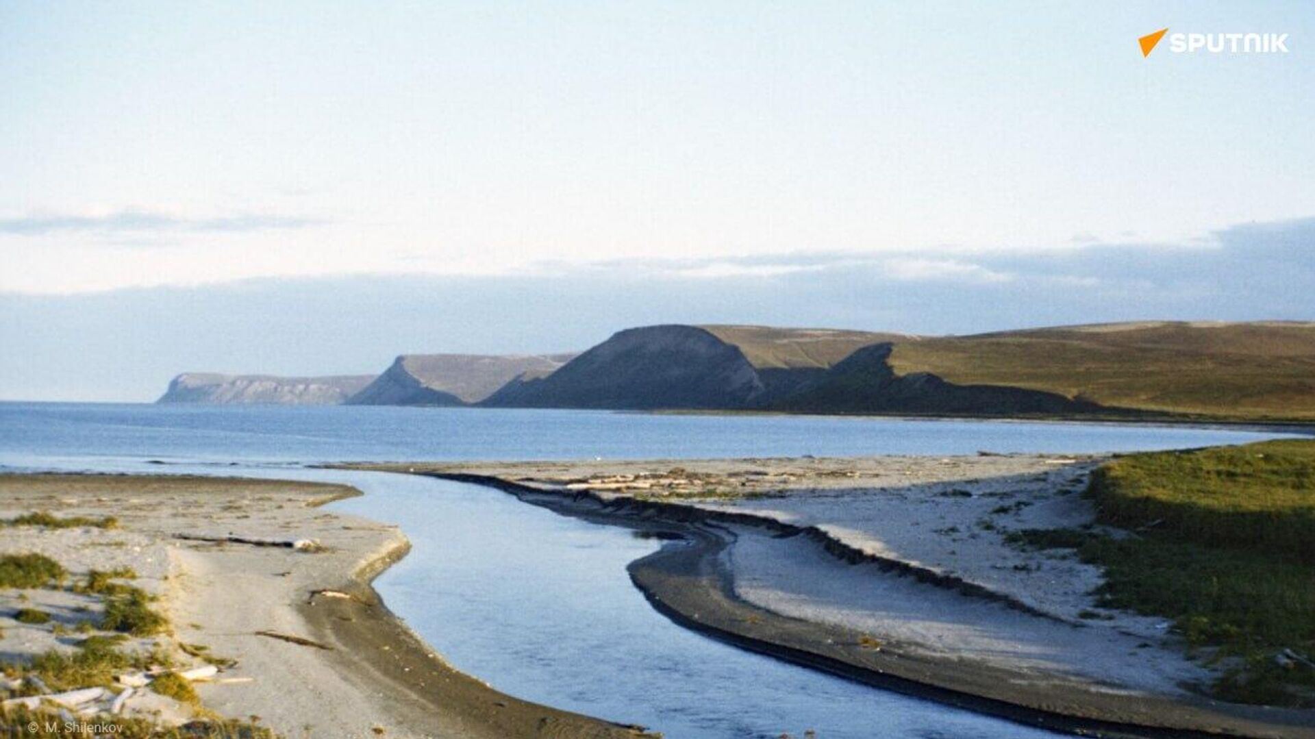 Un officier américain suggère d'acheter les Îles Komandorski à la Russie: Moscou parle d'un des crimes les plus terribles Un officier américain suggère d'acheter les Îles Komandorski à la Russie: Moscou parle d'un des crimes les plus terribles - Sputnik Afrique, 1920, 29.07.2025