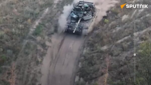 T-64 Trap: Russian Drones and Artillery Destroy the Assailant - Sputnik Africa