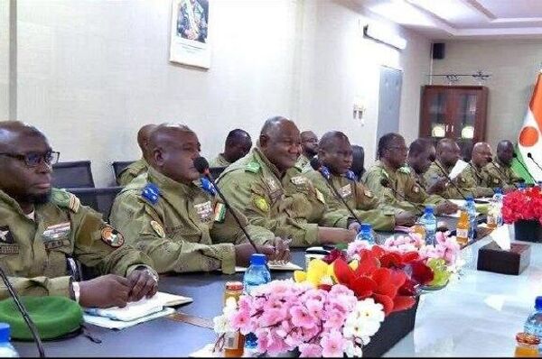 Rendre l'électricité accessible à tous les Nigériens: la Russie signe un accord majeur avec Niamey - Sputnik Afrique