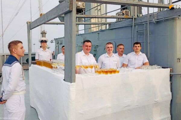 Un navire de la flotte russe de la Baltique achève sa visite au Congo - Sputnik Afrique