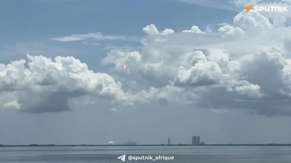 La fusée Falcon-9, transportant le vaisseau spatial Crew Dragon, a décollé de Floride pour l'ISS - Sputnik Afrique