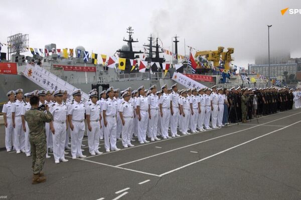 Missions anti-sous-marines, sauvetage en mer: un exercice naval russo-chinois à Vladivostok - Sputnik Afrique