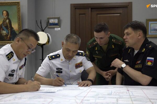 Missions anti-sous-marines, sauvetage en mer: un exercice naval russo-chinois à Vladivostok - Sputnik Afrique