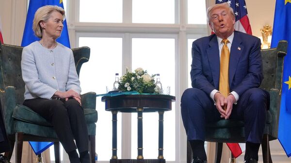 Pourquoi l'UE a conclu un accord désavantageux avec les États-Unis sur les droits de douane? - Sputnik Afrique