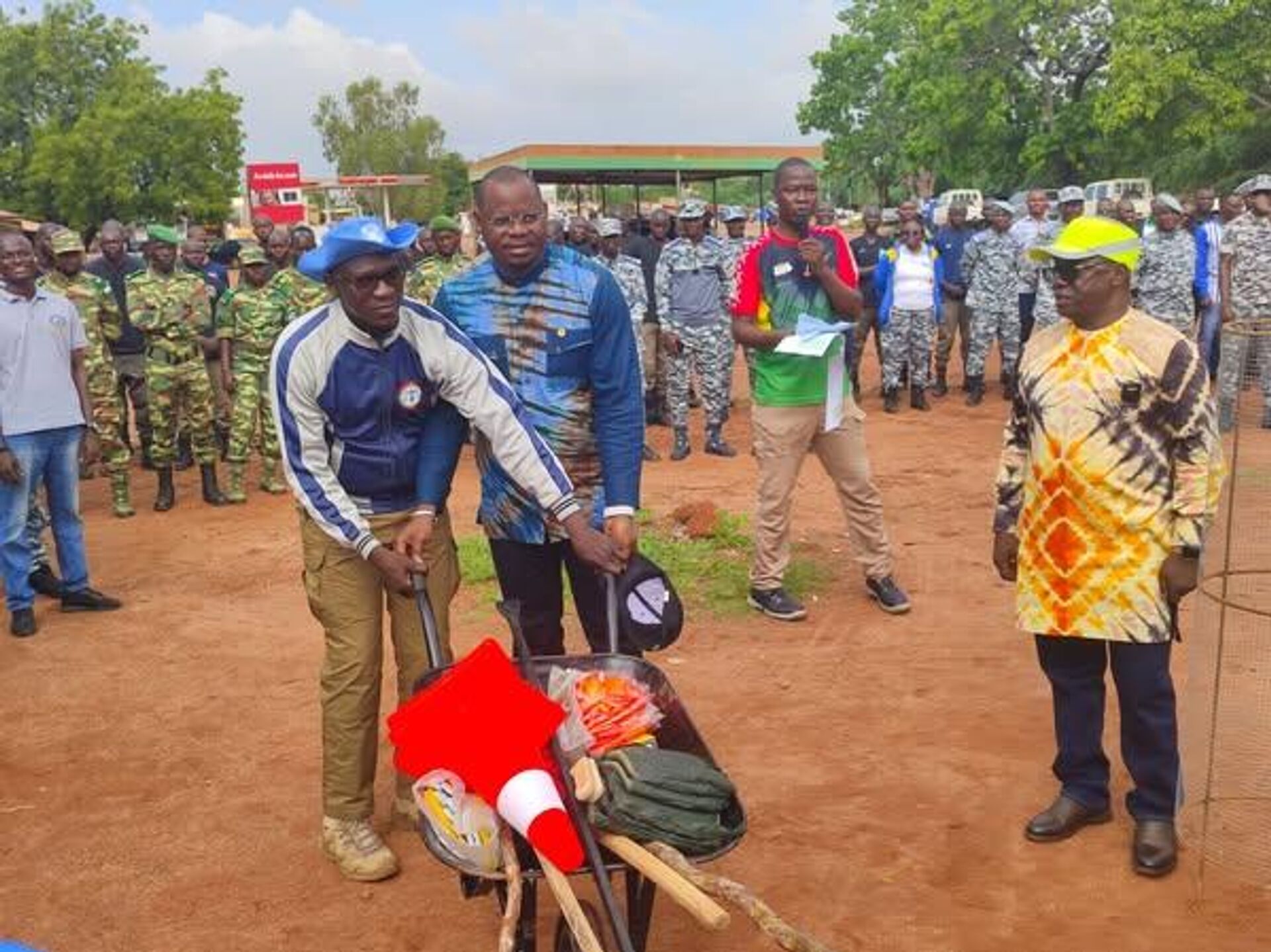 Une justice plus humaine et utile à la société: des détenus au service du Burkina Faso Une justice plus humaine et utile à la société: des détenus au service du Burkina Faso - Sputnik Afrique, 1920, 03.08.2025