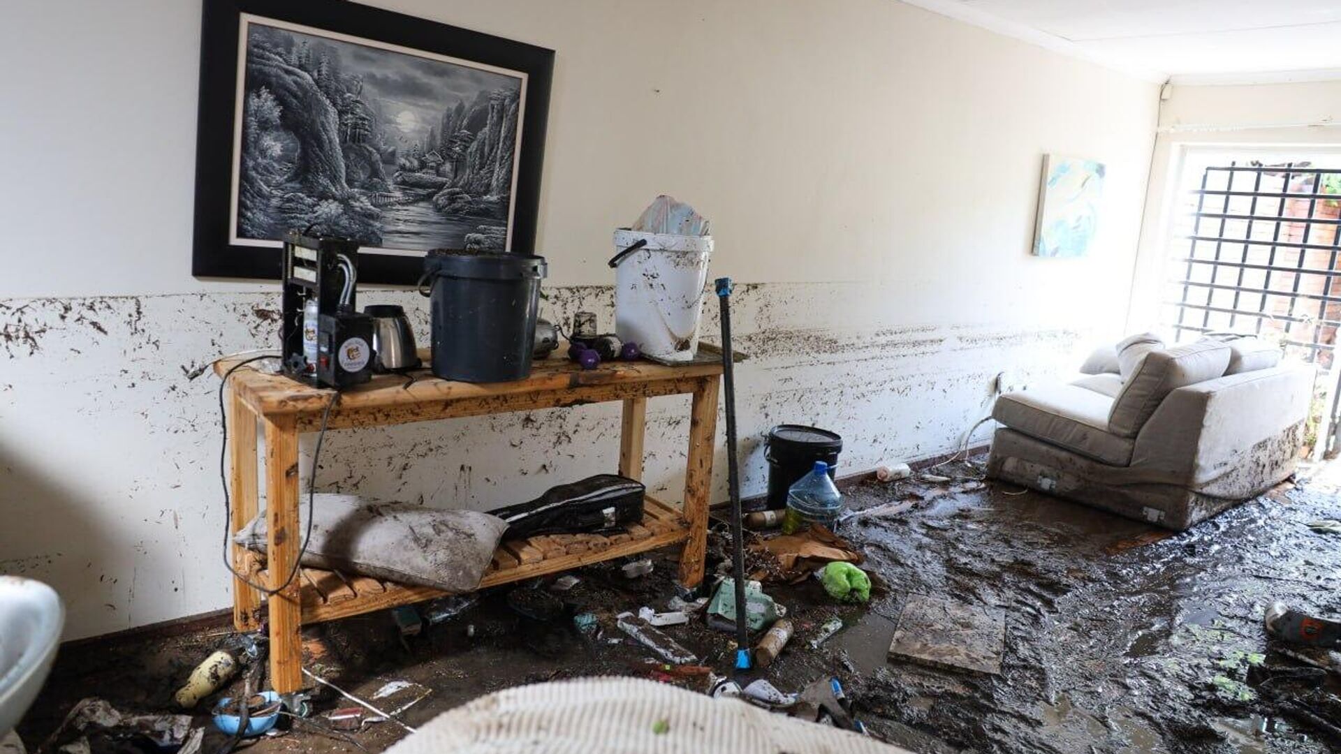 South Africa Considers Parametric Flood Insurance for Major Cities South Africa Considers Parametric Flood Insurance for Major Cities - Sputnik Africa, 1920, 03.08.2025