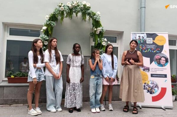 Une adolescente zambienne à Moscou grâce au programme d'une fondation Une adolescente zambienne à Moscou grâce au programme d'une fondation - Sputnik Afrique