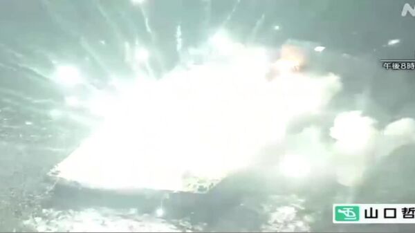 #viral | Fiery Fireworks Explode Amid Barge Blaze in Yokohama, Japan - Sputnik Africa
