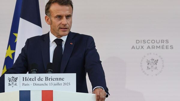 Macron Demands Tightening of Government Policy Towards Algeria - Sputnik Africa