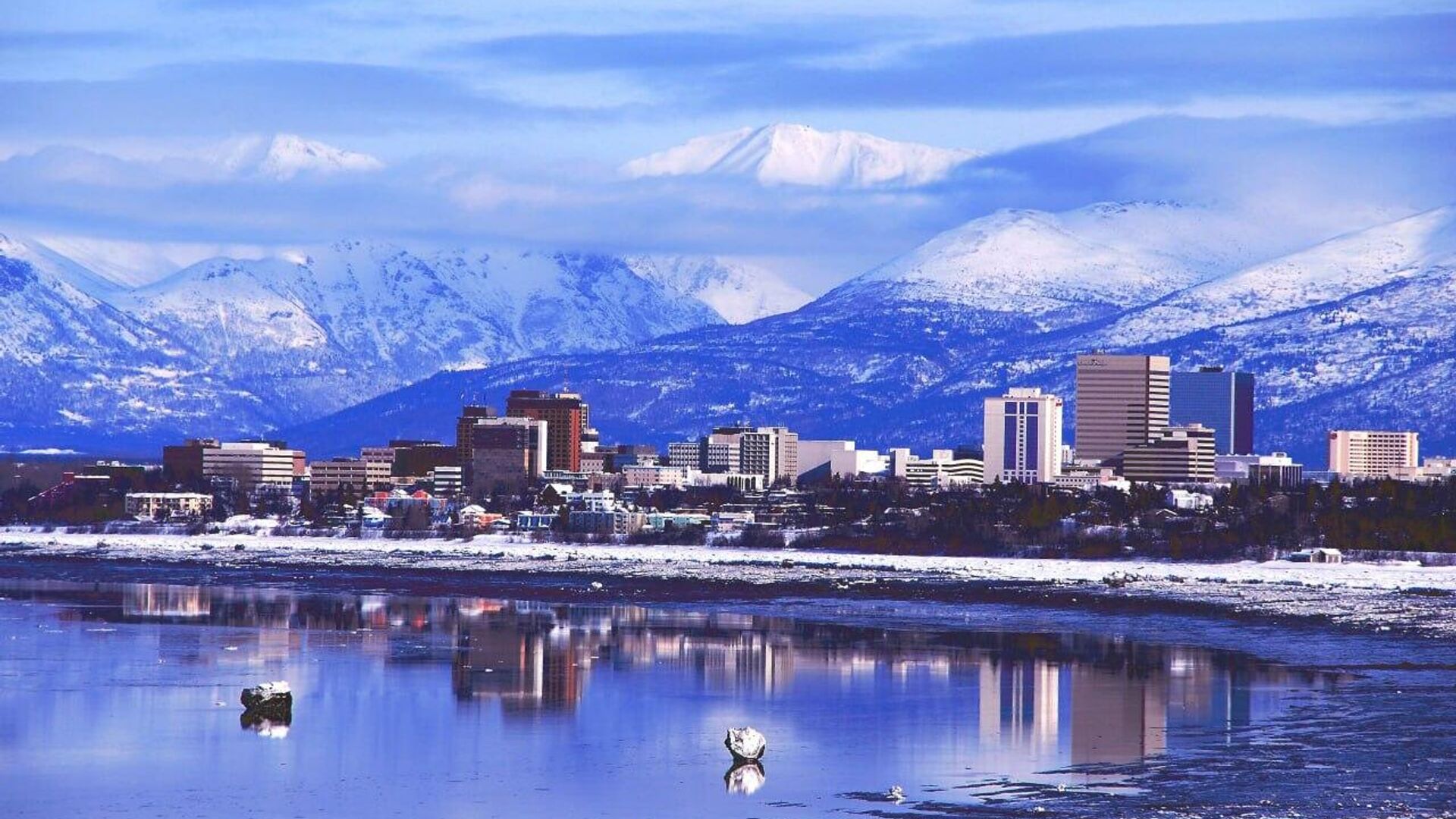 Putin, Trump Likely to Meet in Anchorage City, US Expert Says Putin, Trump Likely to Meet in Anchorage City, US Expert Says - Sputnik Africa, 1920, 09.08.2025