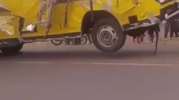More Footage From the Site of Bus Crash in Kenya That Killed At Least 25 - Sputnik Africa