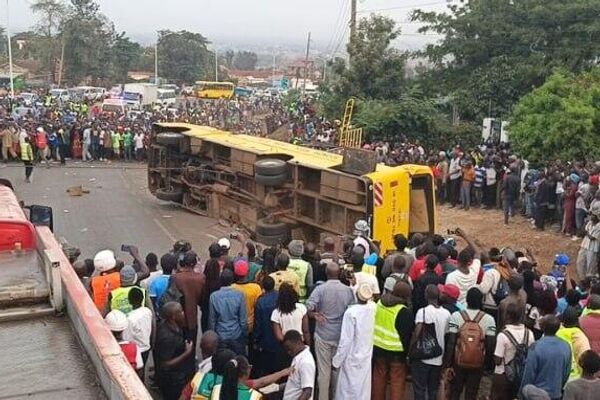 More Footage From the Site of Bus Crash in Kenya That Killed At Least 25 - Sputnik Africa