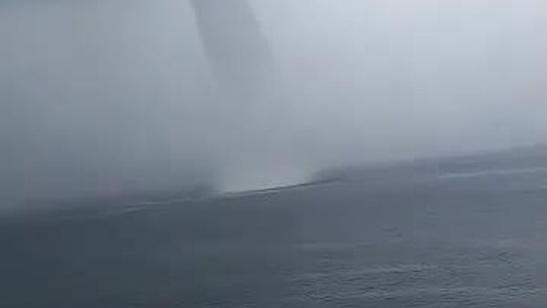 #viral | Havana's Whirling Wonder: Waterspout Wows Onlookers, Leaves No Damage - Sputnik Africa