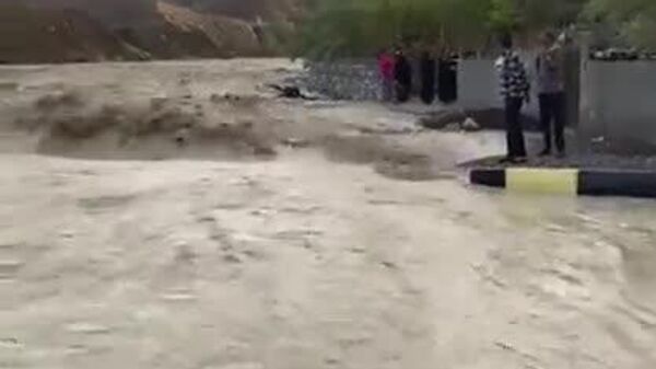 #viral | Heavy Rains in Southern Iran Cause Massive Flooding - Sputnik Africa