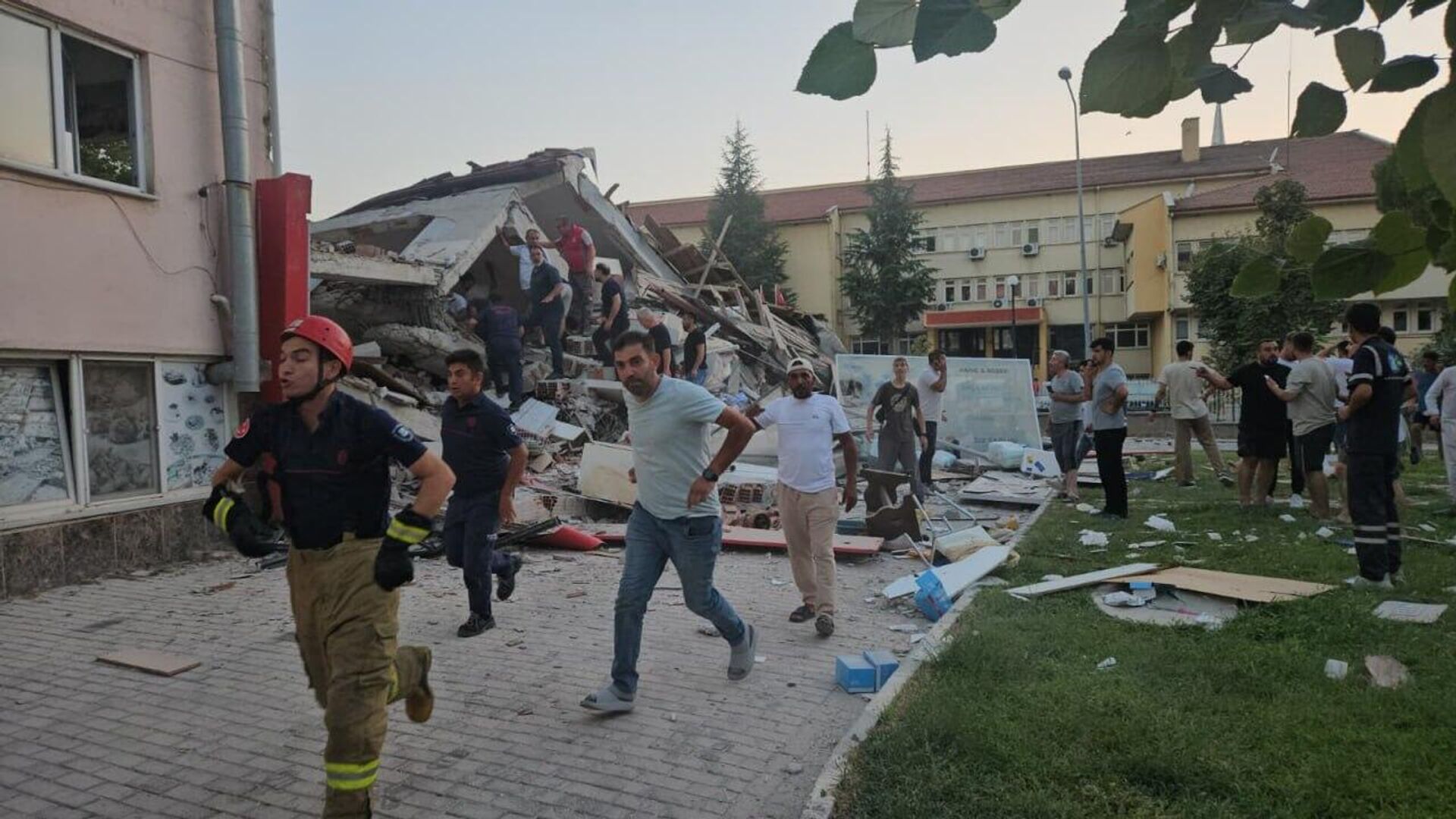 Series of Earthquakes Shakes Turkey Series of Earthquakes Shakes Turkey - Sputnik Africa, 1920, 11.08.2025