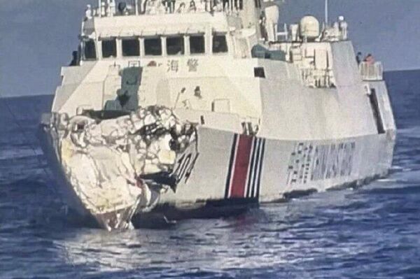 #viral | Two Chinese Naval Vessels Collide While Chasing Philippine Ship in South China Sea #viral | Two Chinese Naval Vessels Collide While Chasing Philippine Ship in South China Sea - Sputnik Africa