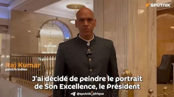 C'est un hommage à sa vision et au peuple tchadien: Raj Kumar, artiste indien, a peint le portrait du Président Mahamat Déby Itno - Sputnik Afrique