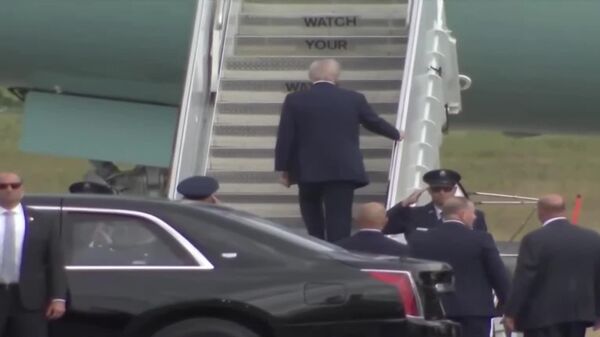Trump departed Alaska aboard Air Force One following his meeting with Putin - Sputnik Africa