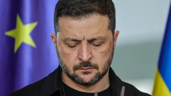 Zelensky to Be 'Scolded Again' During His Upcoming Visit to US, Turkish Newspaper Yeni Akit Reports - Sputnik Africa