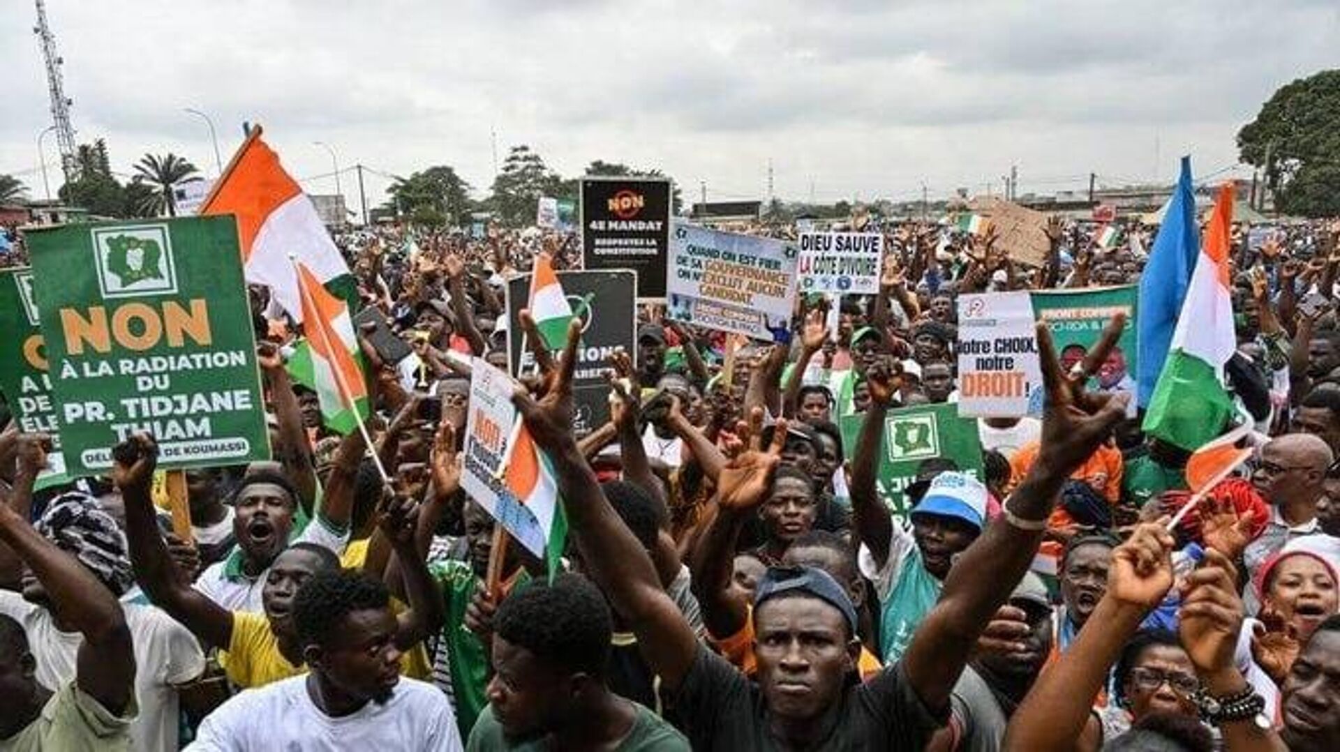 Cote d’Ivoire Opposition Rallies Against President’s Fourth-Term Bid Cote d’Ivoire Opposition Rallies Against President’s Fourth-Term Bid - Sputnik Africa, 1920, 17.08.2025