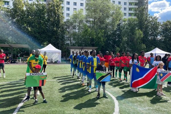 ▶ Fête du sport à Moscou: la SADC brille par son unité et sa diversité - Sputnik Afrique