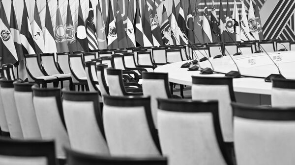 La Russie a tout intérêt à poursuivre la politique qu’elle mène actuellement au sein des BRICS - Sputnik Afrique