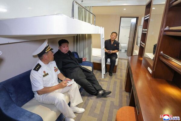 Kim Jong-un inspects DPRK destroyer – reports Kim Jong-un inspects DPRK destroyer – reports - Sputnik Africa